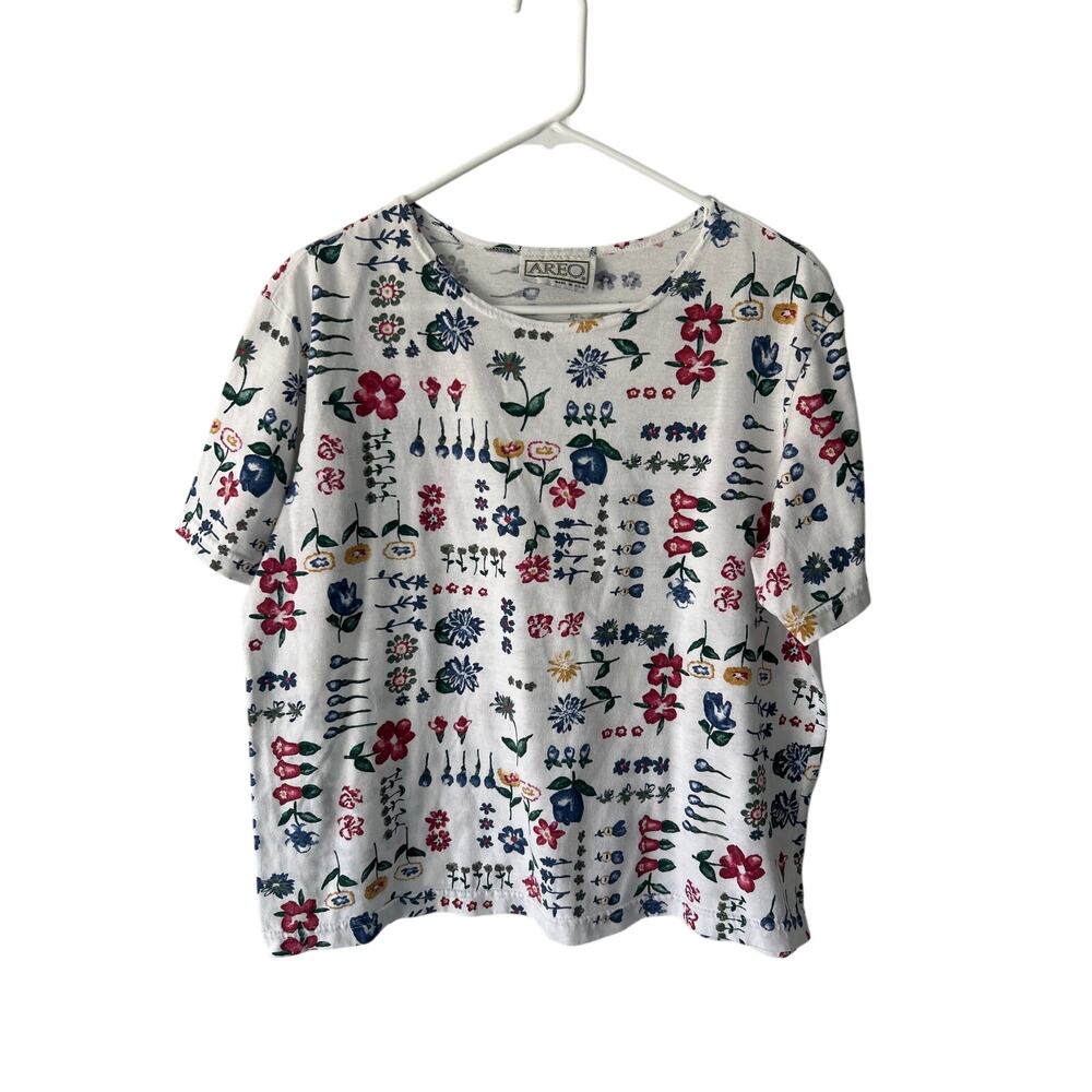 VTG Areo Made in the USA White Floral Short Sleeve Top Large